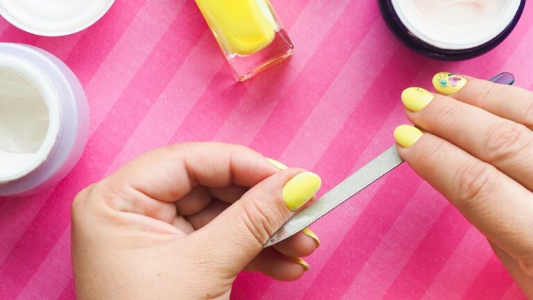 can-you-paint-over-dip-powder-nails